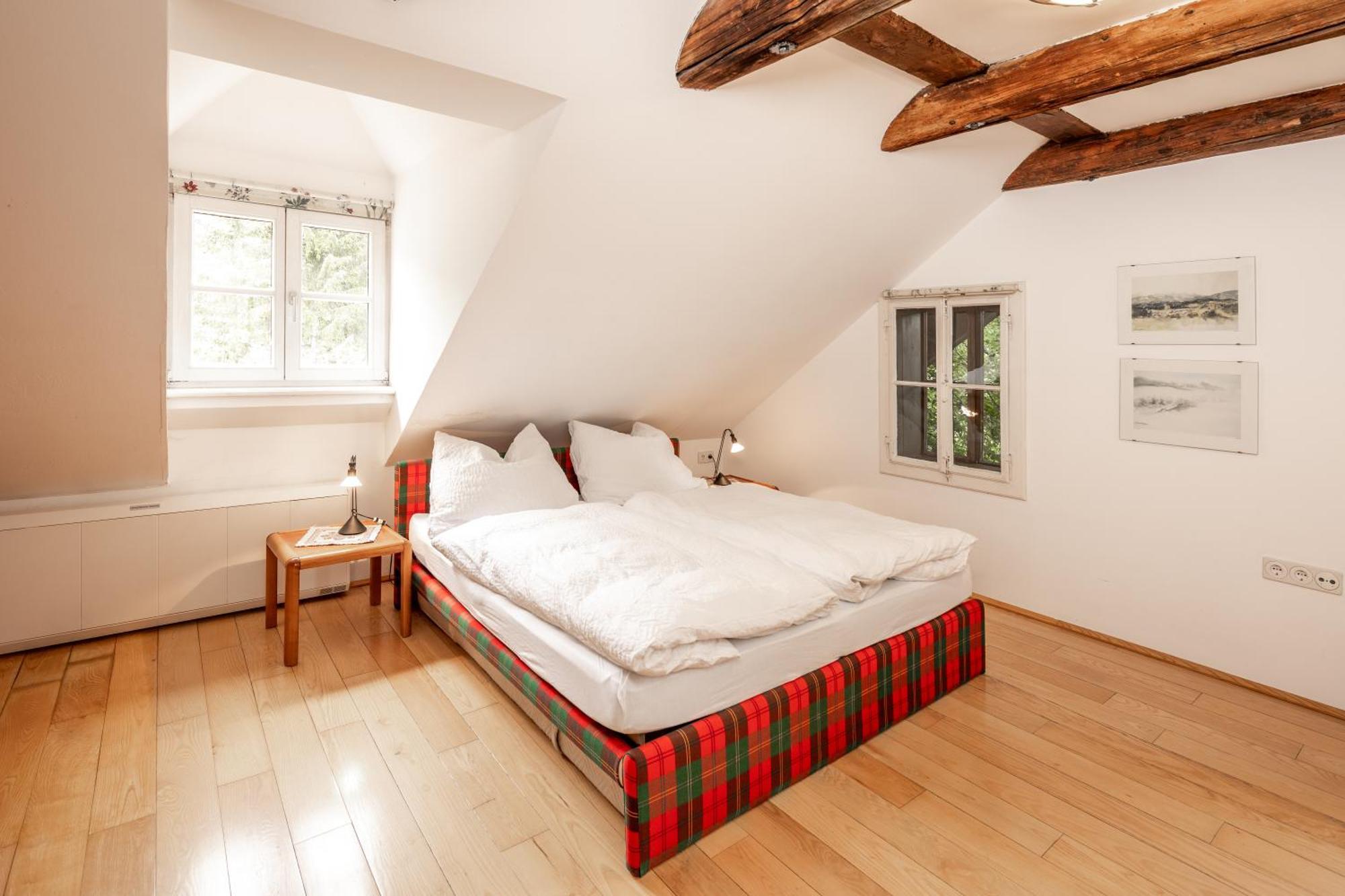 Schlossmeierhaus - Kristall Lungau Mauterndorf  Buitenkant foto