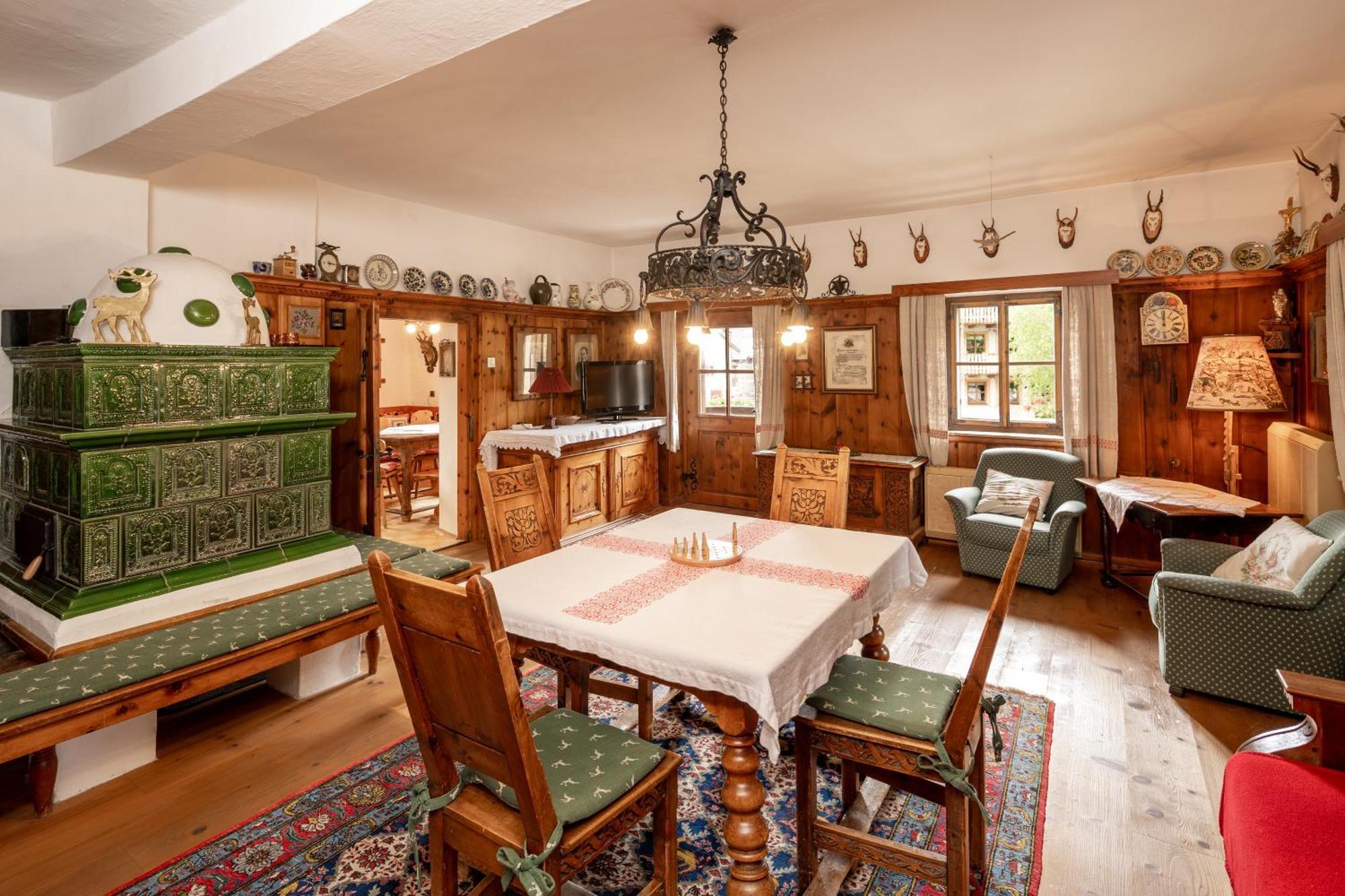 Schlossmeierhaus - Kristall Lungau Mauterndorf  Buitenkant foto
