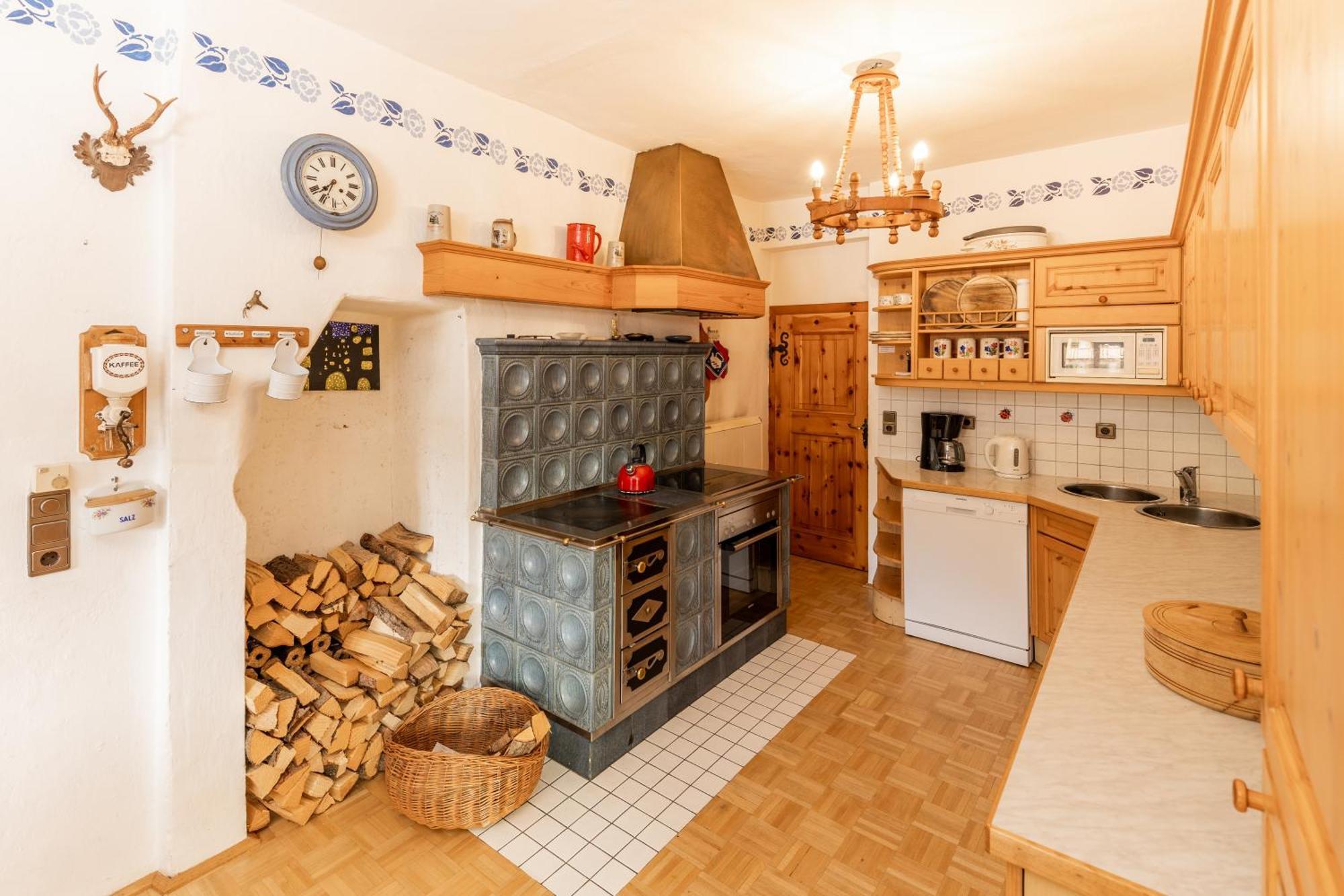 Schlossmeierhaus - Kristall Lungau Mauterndorf  Buitenkant foto